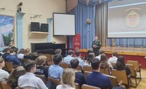 Воронежских гимназистов призвали к осознанному выборе будущей профессии